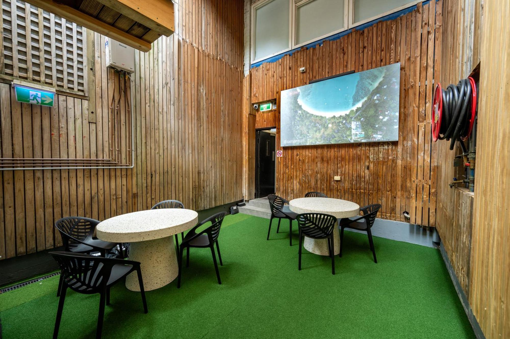 Urban Nomad Potts Point - 18 To 39 Only Hostel Sydney Exterior photo