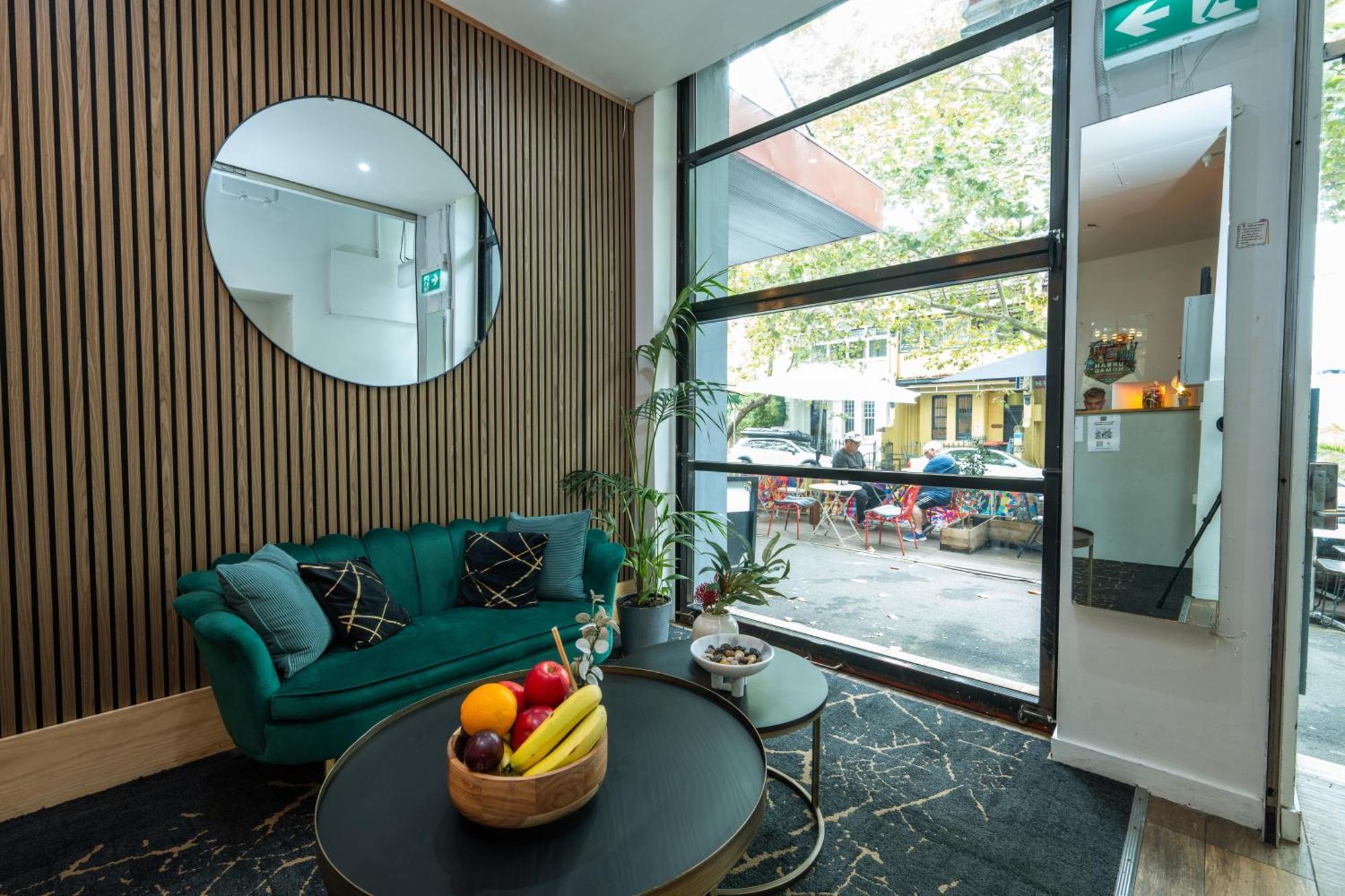 Urban Nomad Potts Point - 18 To 39 Only Hostel Sydney Exterior photo