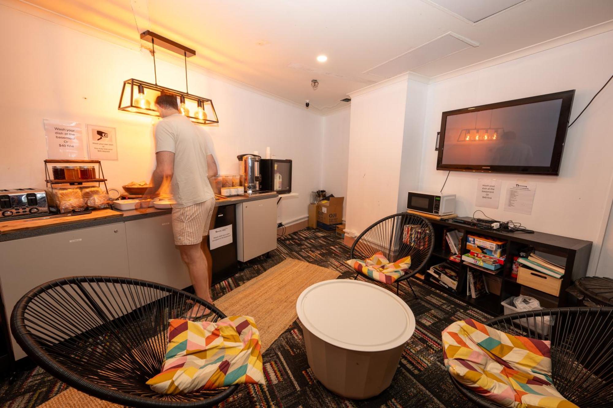 Urban Nomad Potts Point - 18 To 39 Only Hostel Sydney Exterior photo